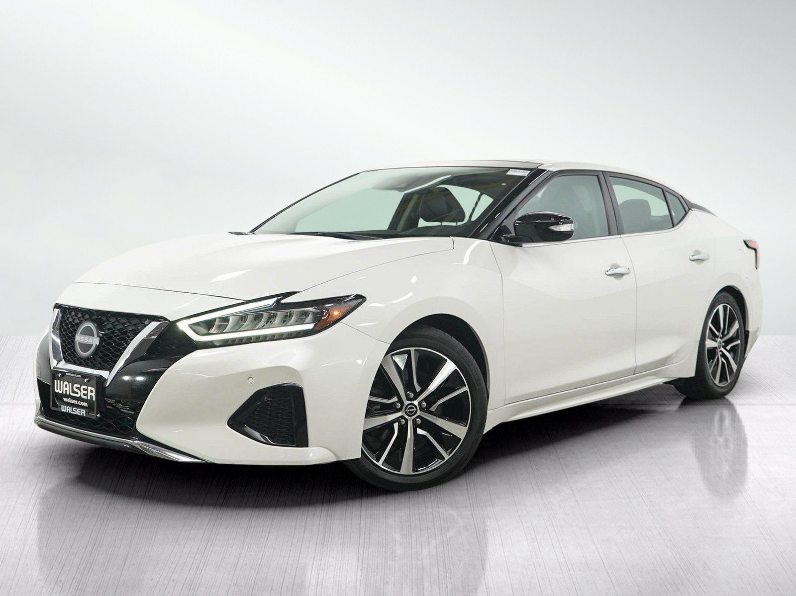 Used 2023 Nissan Maxima SL FWD image 1
