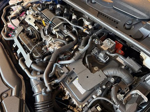 Used 2023 Toyota Prius LE image 19