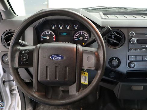Used 2016 Ford F250 XL w/ XL Appearance Package image 18