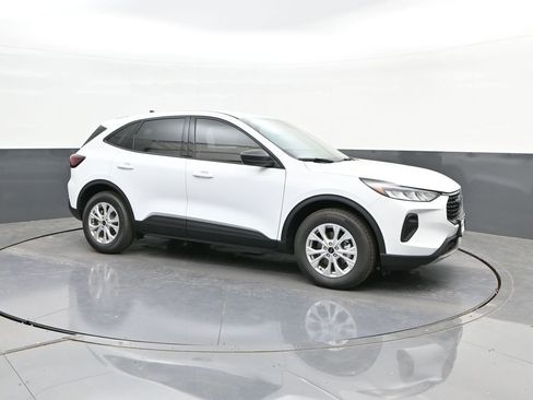 New 2026 Ford Escape Active w/ Tech Pack #1 FWD image 17