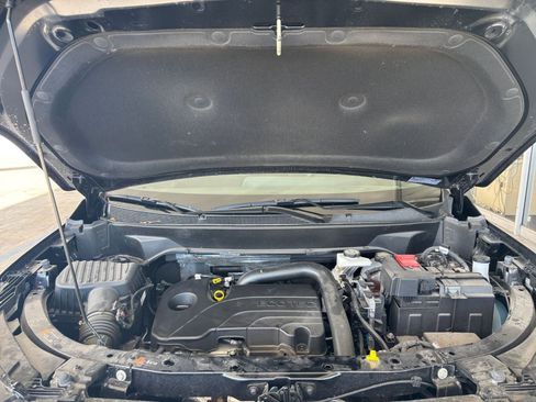 Used 2025 Chevrolet Equinox LT image 32