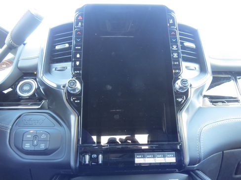 New 2026 RAM 2500 Limited AWD/4WD image 31