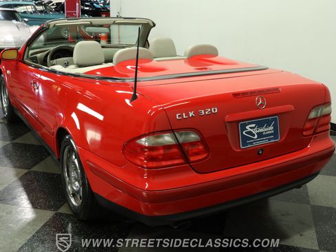 Used 1999 Mercedes-Benz CLK 320 Cabriolet image 8