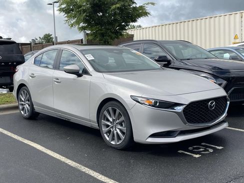 Used 2024 MAZDA MAZDA3 s FWD image 1