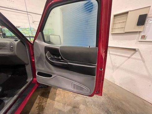 Used 2011 Ford Ranger Sport image 17