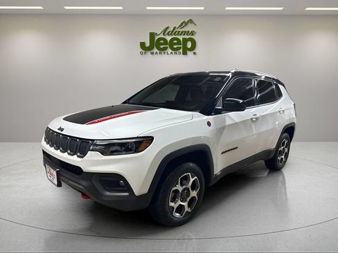 Used 2022 Jeep Compass Trailhawk w/ Trailhawk Elite Group AWD/4WD image 2