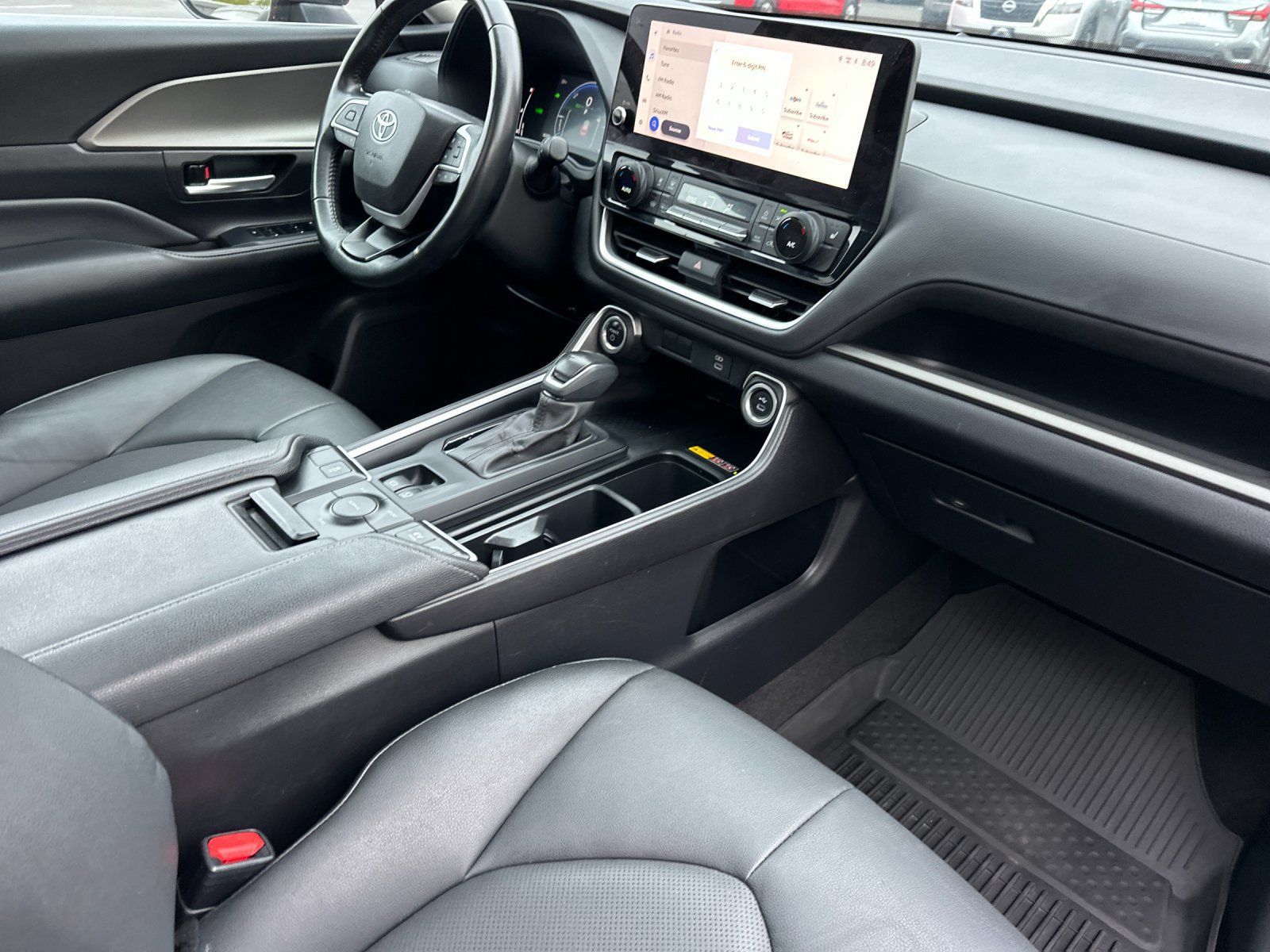 Used 2024 Toyota Grand Highlander AWD Hybrid image 16