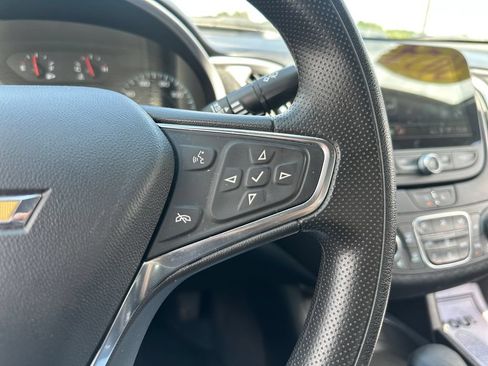 Used 2024 Chevrolet Malibu LT FWD image 16