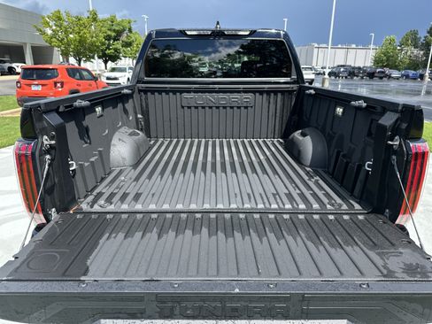 Used 2024 Toyota Tundra Platinum AWD/4WD image 32
