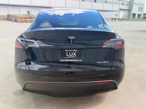 Used 2023 Tesla Model Y Long Range AWD/4WD image 9