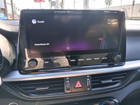 Used 2022 Kia Forte GT-Line w/ GT-Line Premium Package image 13