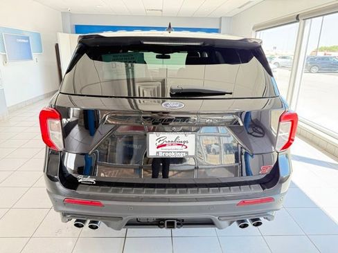 Used 2022 Ford Explorer ST w/ Equipment Group 401A image 7