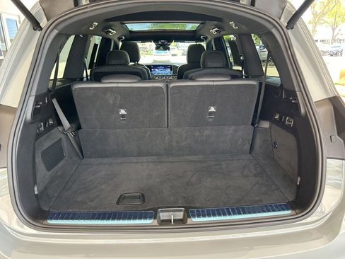 Used 2025 Mercedes-Benz GLS 450 4MATIC w/ AMG Line Exterior image 37