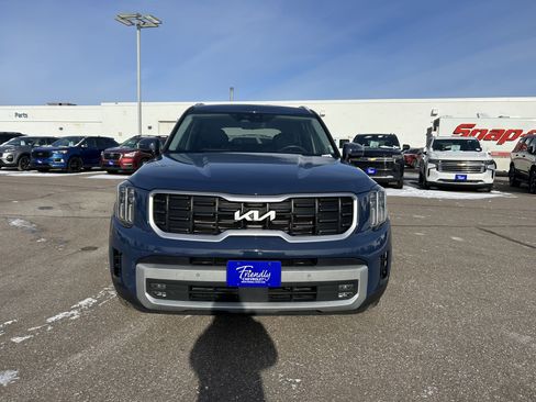 Used 2023 Kia Telluride SX Prestige image 3
