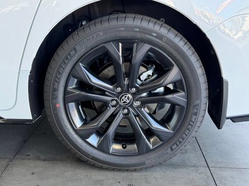 New 2026 Toyota Sienna XSE FWD image 14