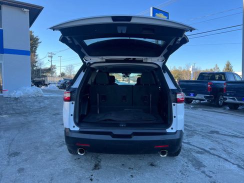 Certified 2020 Chevrolet Traverse LT image 40