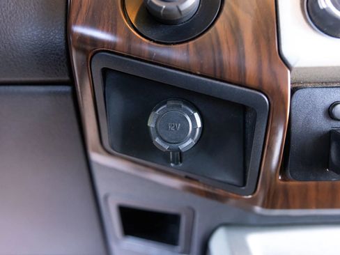 Used 2016 Ford F350 Lariat w/ Lariat Ultimate Package image 30