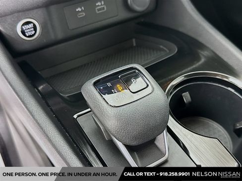 Certified 2023 Nissan Rogue SV FWD image 16