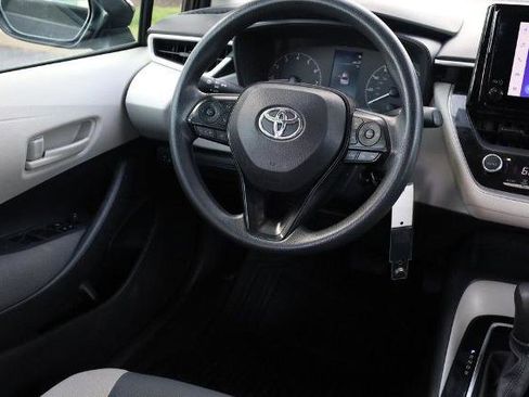 Used 2024 Toyota Corolla LE FWD image 22