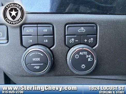 Used 2024 Chevrolet Silverado 1500 LT image 16