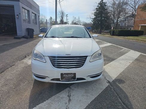 Used 2012 Chrysler 200 Limited image 2