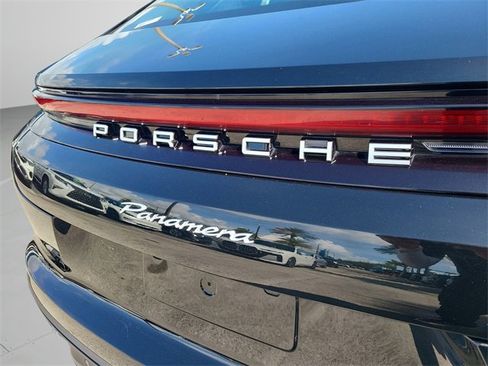 Used 2025 Porsche Panamera 4 image 37