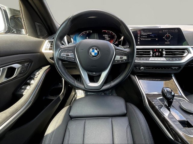 Used 2021 BMW 330i Sedan w/ Premium Package RWD image 10
