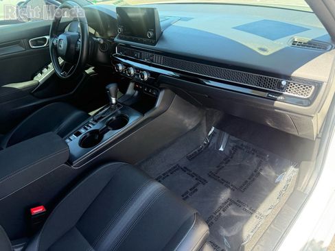 Used 2025 Honda Civic Sport image 30