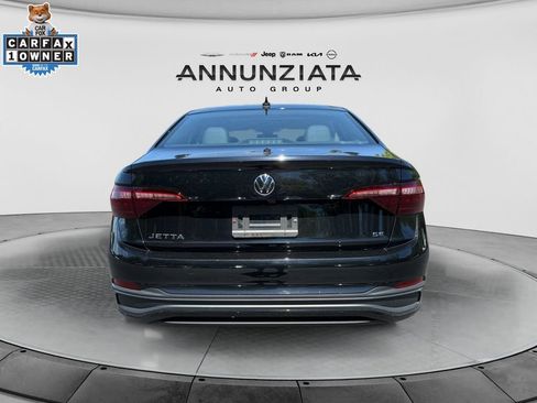 Used 2024 Volkswagen Jetta SE FWD image 4