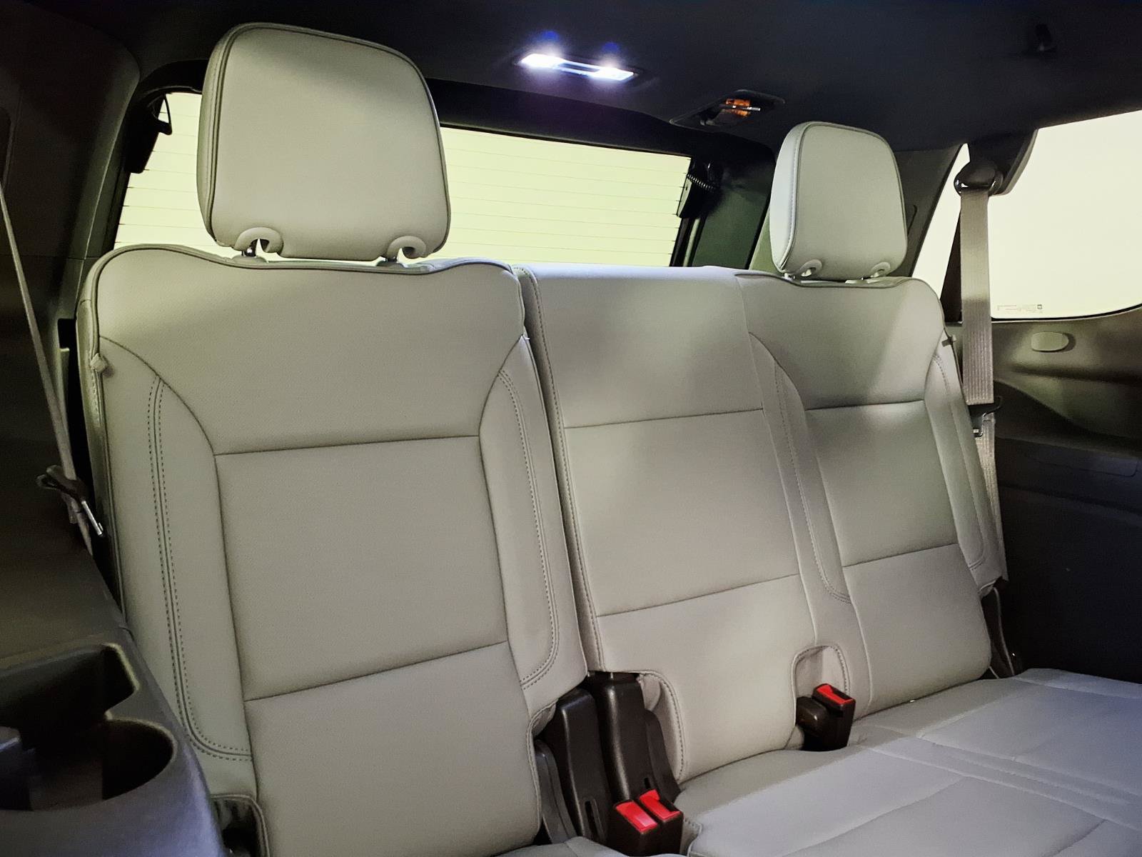 Used 2023 GMC Yukon SLT RWD image 14