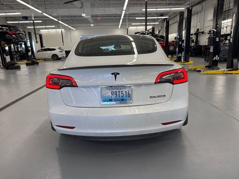 Used 2022 Tesla Model 3 Performance image 6
