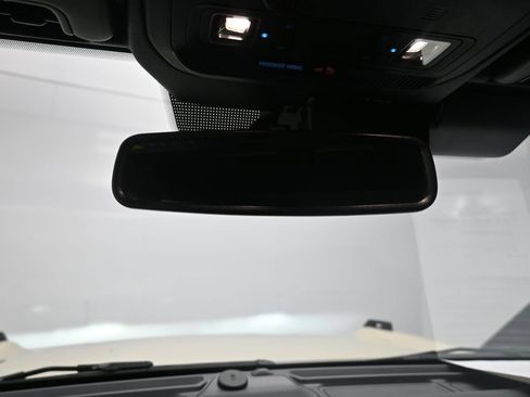 Used 2025 Ford Bronco Outer Banks image 21