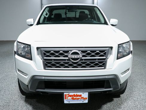 Used 2023 Nissan Frontier SV w/ SV Convenience Package AWD/4WD image 4