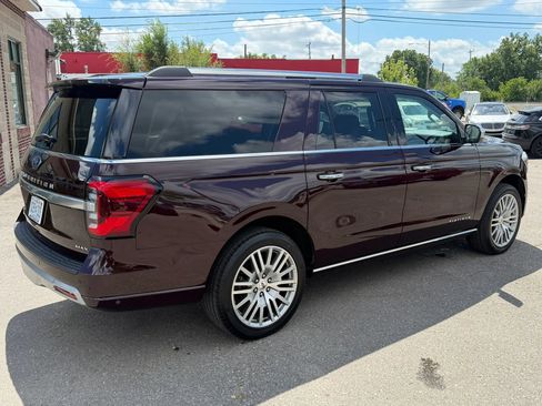 Used 2024 Ford Expedition Max Platinum AWD/4WD image 5