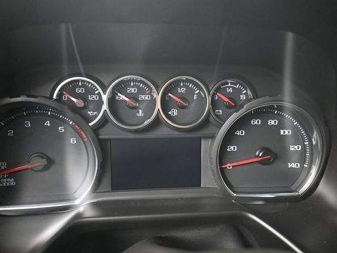 Used 2024 Chevrolet Suburban LS RWD image 11