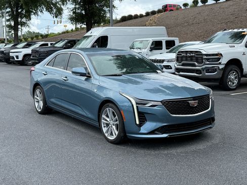 Used 2023 Cadillac CT4 Luxury RWD image 7