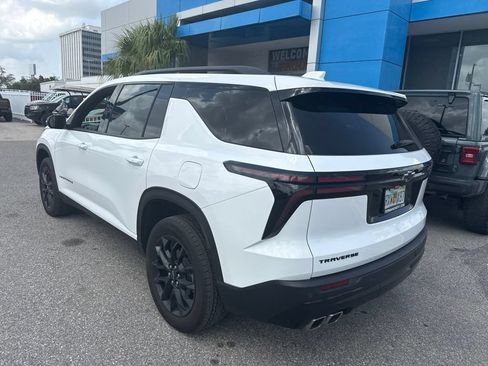 Used 2025 Chevrolet Traverse LT w/ Midnight/Sport Edition FWD image 9