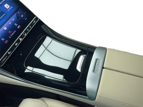 Used 2024 Mercedes-Benz C 300 Sedan image 26