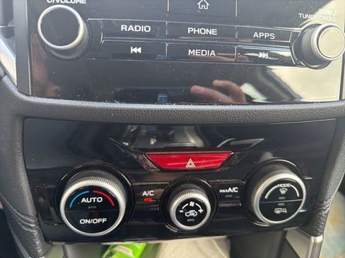 Used 2023 Subaru Forester Premium image 20