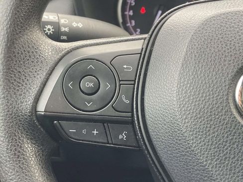 Used 2023 Toyota RAV4 LE FWD image 17