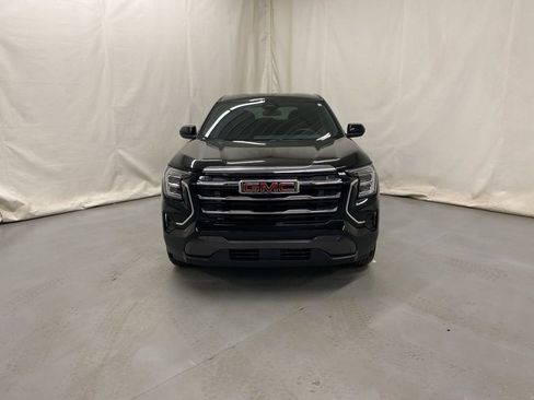 Used 2025 GMC Terrain Elevation image 3