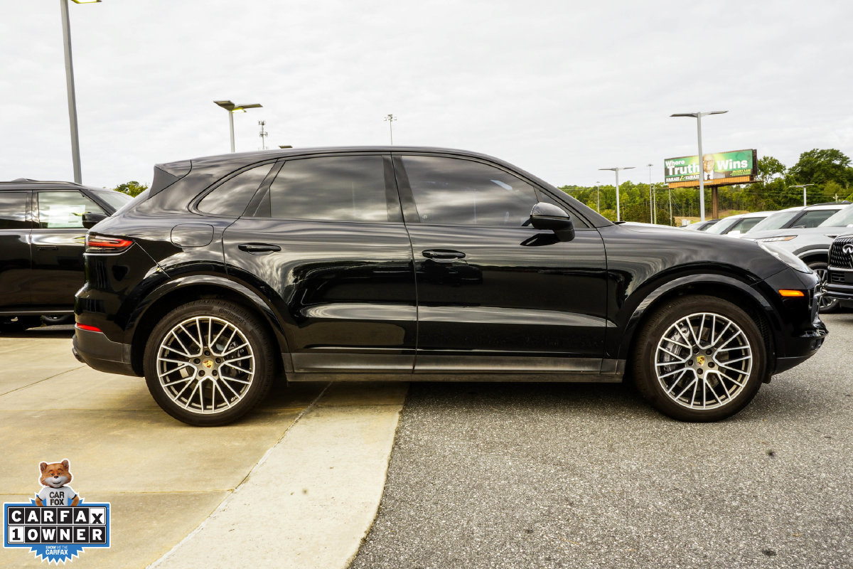 Used 2023 Porsche Cayenne Platinum Edition AWD/4WD image 7