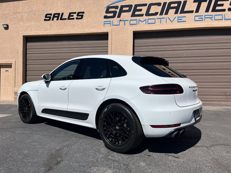 Used 2017 Porsche Macan GTS AWD/4WD image 36