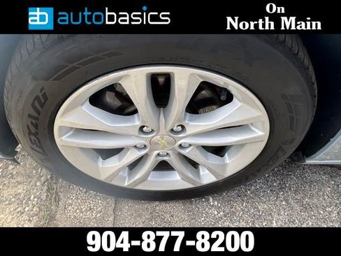 Used 2018 Chevrolet Malibu LT FWD image 34