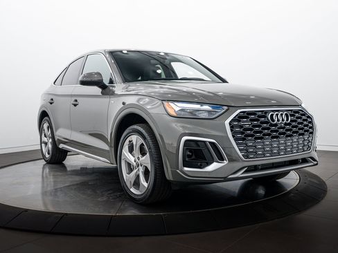 Used 2023 Audi Q5 2.0T Premium Plus w/ Premium Plus Package AWD/4WD image 2