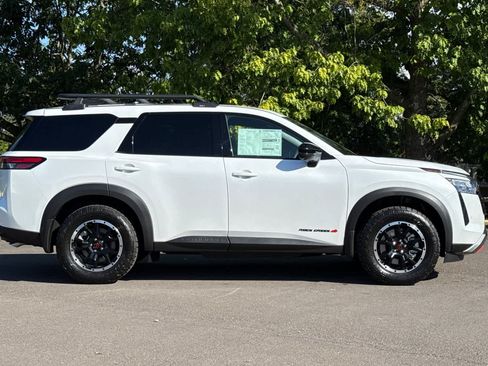 New 2026 Nissan Pathfinder Rock Creek AWD/4WD image 8