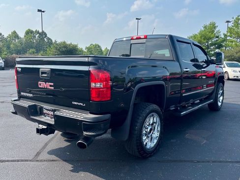 Used 2015 GMC Sierra 2500 Denali AWD/4WD image 8