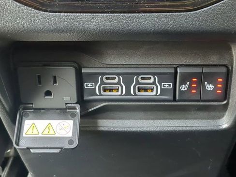 Certified 2023 Jeep Grand Cherokee Trailhawk w/ Luxury Tech Group III image 17