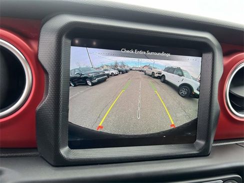 Used 2022 Jeep Wrangler Unlimited Rubicon w/ Xtreme Recon 35" Tire Package image 31