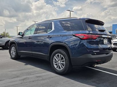 Used 2023 Chevrolet Traverse LT